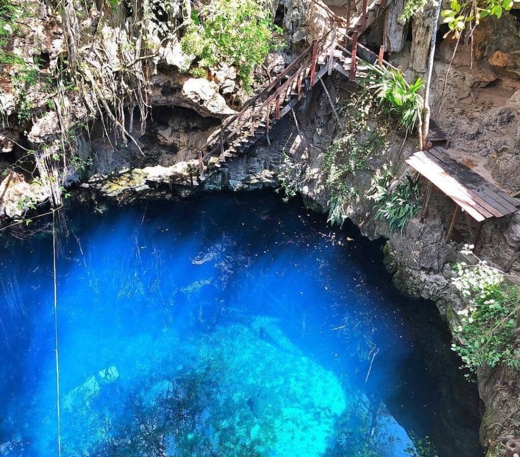 Cenote Yaal Utzil Foto